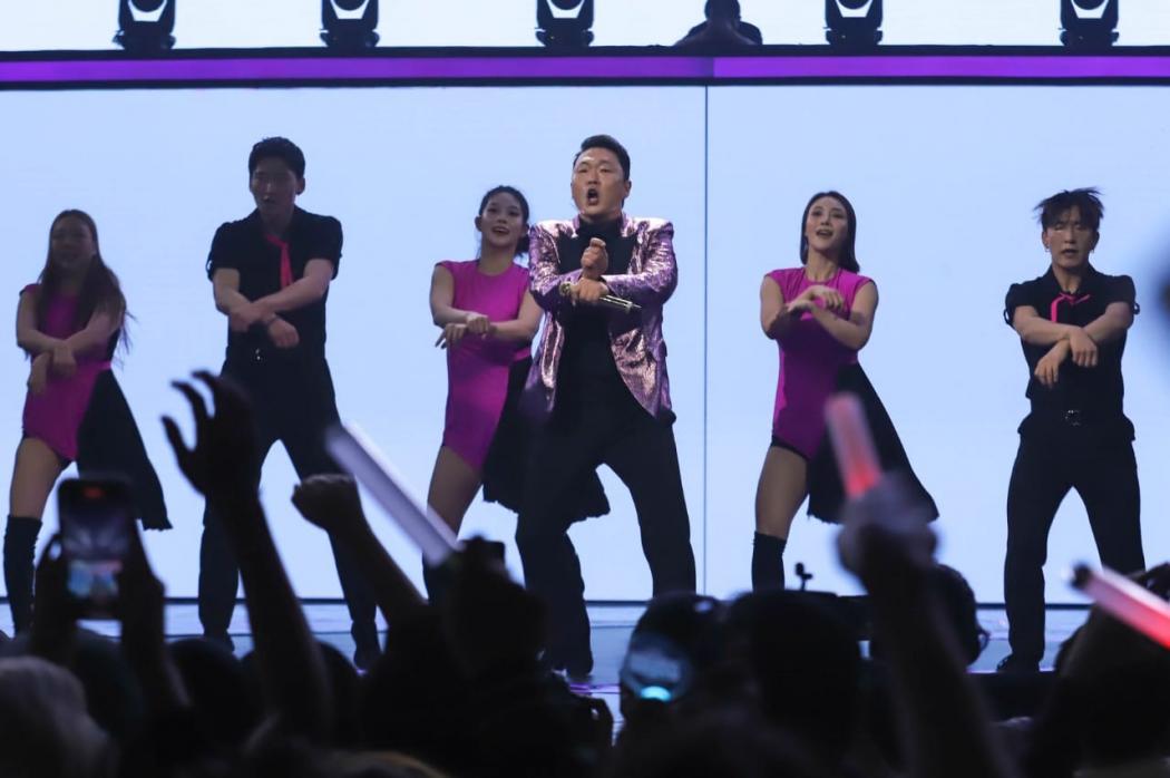 Tampil Bawakan Gangnam Style, PSY Sukses Bikin Heboh Panggung TikTok For You Stage