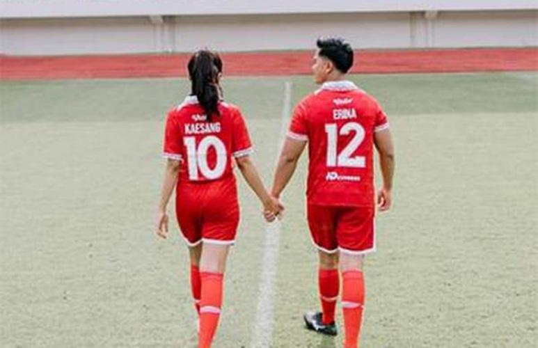 Kaesang dan Erina Prewedding Pakai Jersey Persis Nomor 10-12, Kode Nikah 10 Desember?