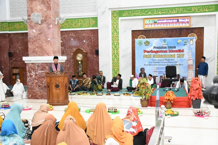 Hadiri Peringatan Maulid Nabi, Bupati Majalengka: Mari Bangun Silaturahmi