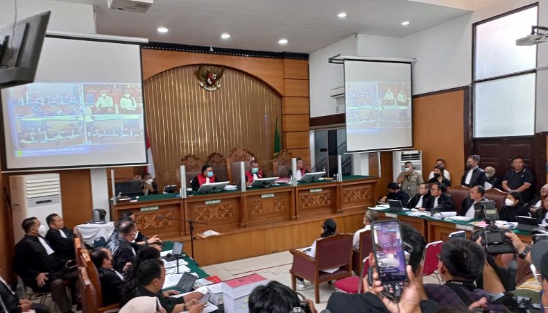 Ibu Brigadir J Minta Putri Candrawathi Kembalikan HP Anaknya : Sudah Hancur Hati Saya