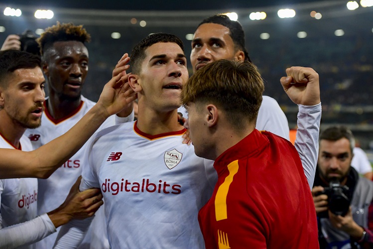 Hasil Hellas Verona Vs AS Roma: Skuad Mourinho Menang 3-1, Giallorosi Tembus 4 Besar