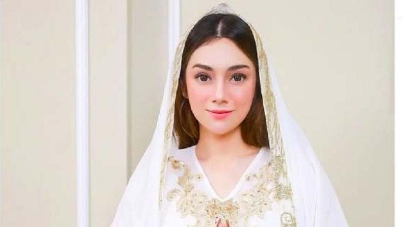 5 Berita Terpopuler : Artis Non-Muslim Bisa Salat dan Baca Al Quran hingga Fakta Anak Terakhir Ferdy Sambo