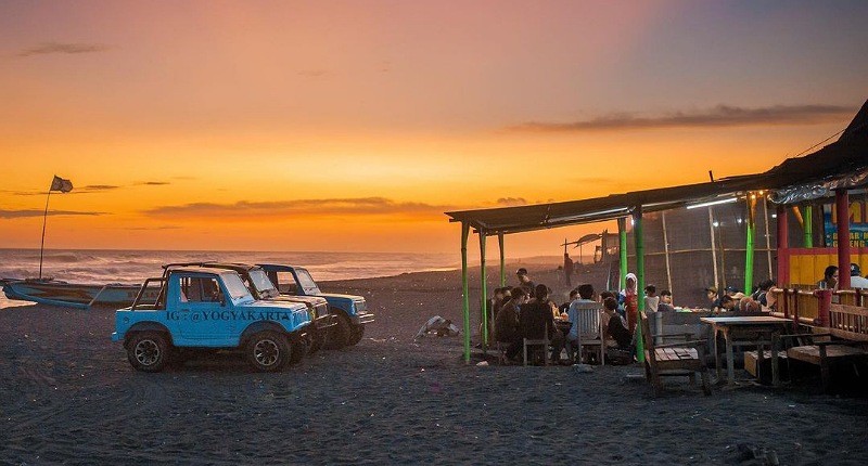 Asyik Liburan ke Pantai Depok Yogyakarta, Bisa Belanja Ikan Langsung dari Nelayan
