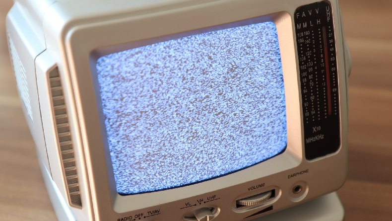 Kebijakan Suntik Mati Siaran TV Analog Bikin Netizen Menjerit: Mau Beli STB, Duit Enggak Ada