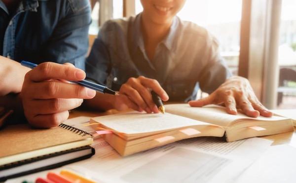 30 Contoh Kalimat Imbauan Beserta Pengertiannya