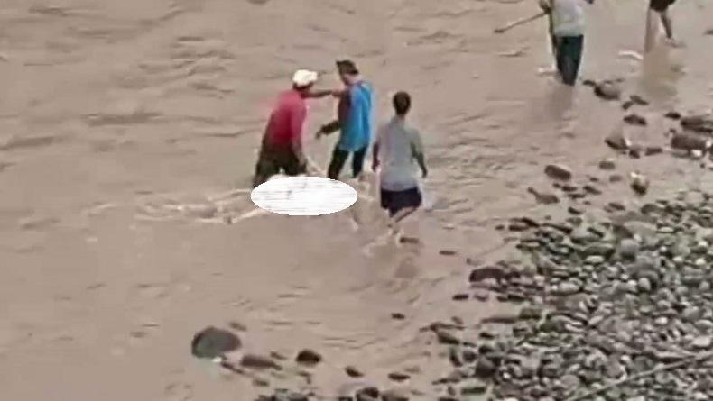 Tasikmalaya Geger, Jasad Pria Tanpa Kelamin dan Terborgol Ditemukan di Sungai