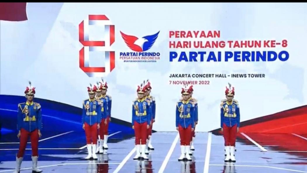 Tampil di HUT Partai Perindo, Pasheman’90 Bikin Heboh Ajukan Pertanyaan Ini Pada Presiden Jokowi