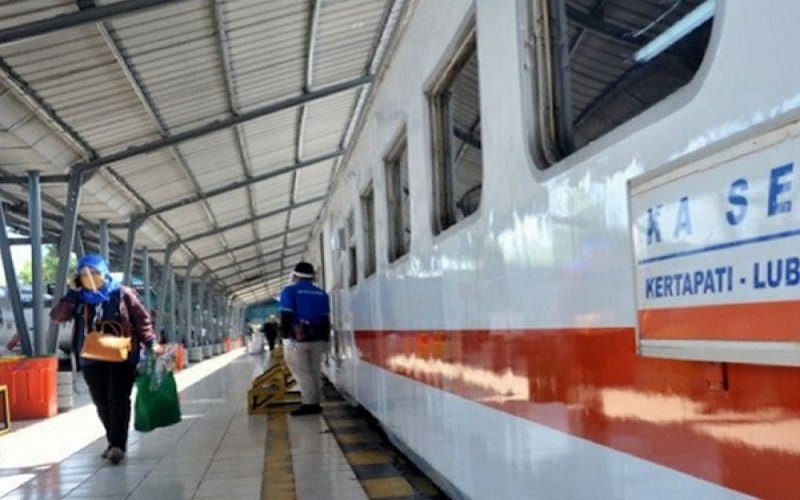 KAI Mulai Jual Tiket Libur Nataru, Syarat Vaksin Tetap Berlaku 