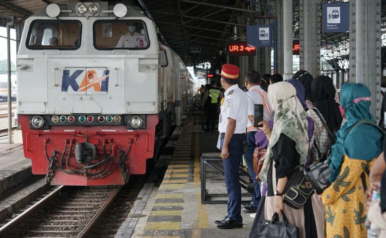 Hadapi Nataru, Daop 4 Semarang Operasikan 81 KA dan Sediakan 860.980 Tempat Duduk