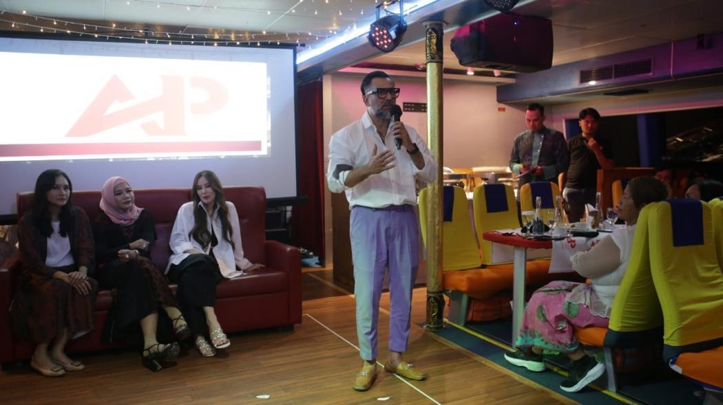 Dikenal Setia, Jeremy Thomas Beberkan Rahasia 27 Tahun Pernikahan: Anti Pelakor