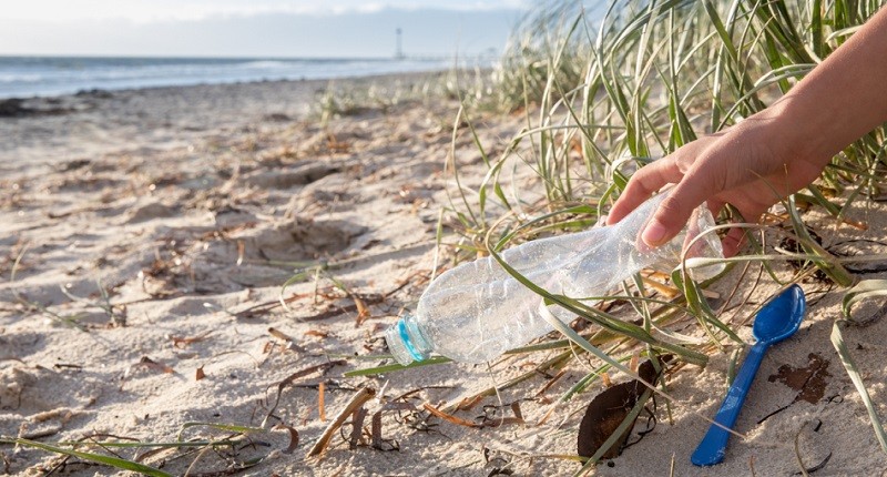 Kelola Sampah Plastik dan Makanan Selama Libur Lebaran, Yuk Manfaatkan Drop Box