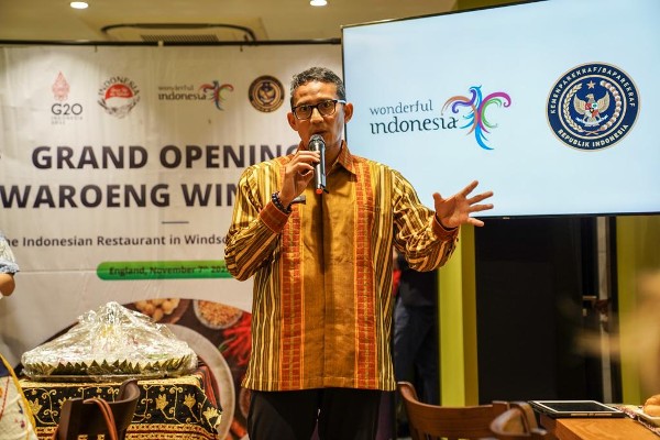 Sandiaga Uno Resmikan Warung ala Indonesia di London: Duniakan Kuliner Nusantara