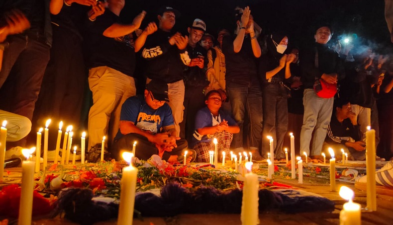 Ribuan Aremania hingga Bonek Doa Bersama Peringati 40 Hari Tragedi Kanjuruhan