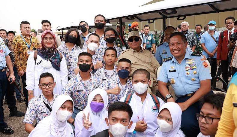 Prabowo Kenang Perjuangan Bung Karno Kirim Anak-Anak Hebat RI Sekolah ke Luar Negeri