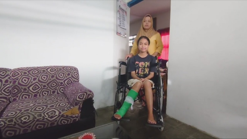 Kisah Pilu Putri, Korban Tragedi Kanjuruhan Tergolek di Kursi Roda Hanya Ingat Masa Sekolah