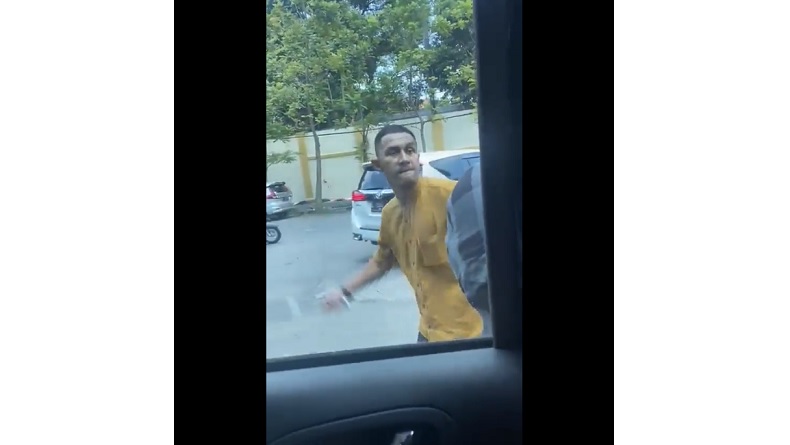 Pelaku Pemukulan Pria Pakai Tongkat Baseball di Surabaya yang Viral Ditangkap