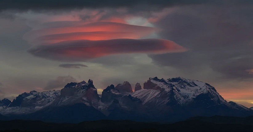 Fenomena Langit Teraneh di Dunia, Awan Unik Dikira UFO