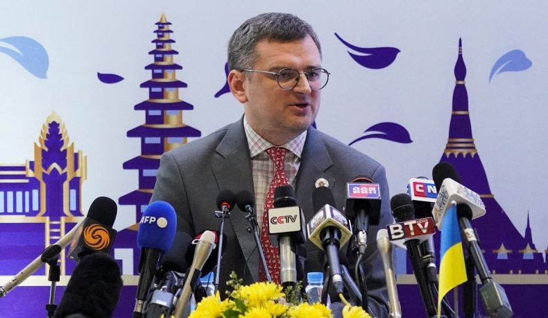 Hadiri KTT ASEAN, Menlu Ukraina Kuleba Singgung Rusia Enggak Ajak Ketemuan