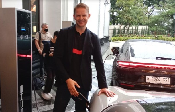 Porsche Akan Bangun Pengisian Daya Mobil Listrik dari Jakarta sampai Bali