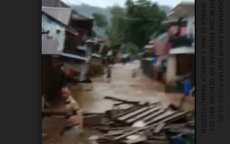 Banjir Bandang Terjang OKU Selatan, Jembatan hingga Rumah Warga Rusak 
