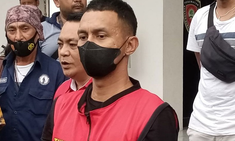 Tak Garang Lagi, Ini Tampang Pria Viral yang Memukul Mahasiswa dengan Tongkat Baseball