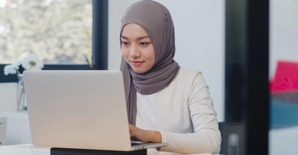 Apa Perbedaan Tema dan Judul? Ini Penjelasannya Lengkap