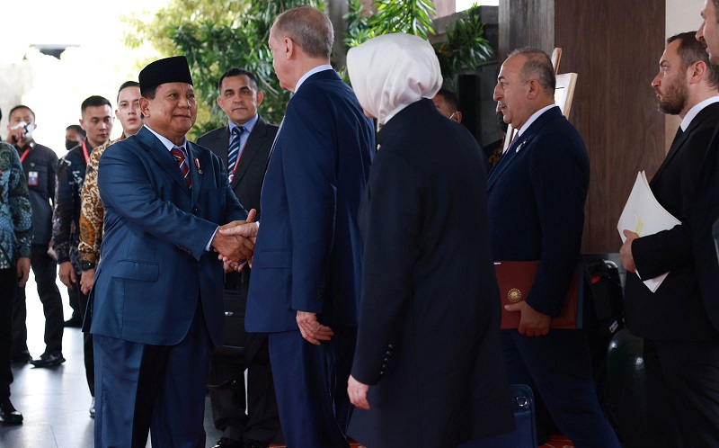 Prabowo Ikut Sambut Erdogan saat Dampingi Jokowi dalam Pertemuan Bilateral Indonesia-Turki