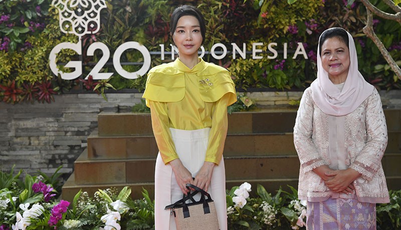 Kecantikan Istri Presiden Korea Selatan Sukses Curi Perhatian, Disebut Mirip Artis Kpop