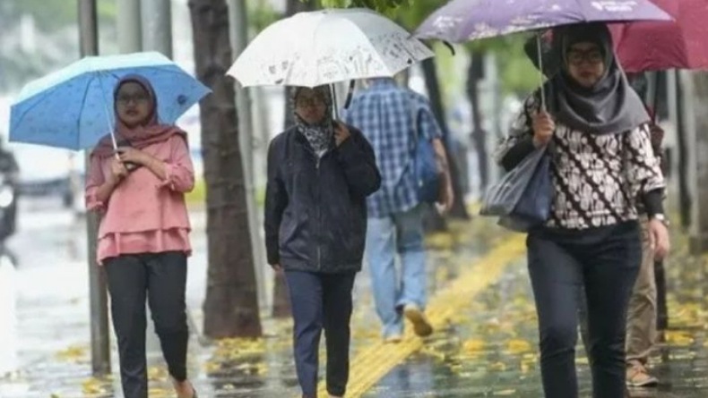 BMKG Prakirakan Sejumlah Kota Diguyur Hujan Intensitas Ringan, Manado dan Gorontalo Waspada Petir