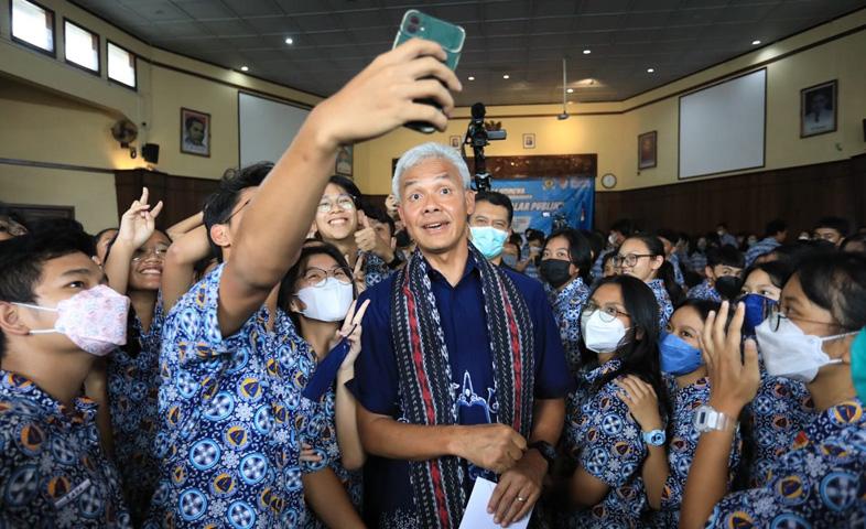 Siswa SMA ke Ganjar: Pak, Toleransi Belum Merata, Apakah karena Pola Pikir atau Gimana?