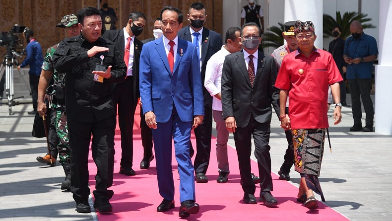 Presiden Jokowi Bertolak ke Thailand Bakal Hadiri KTT APEC