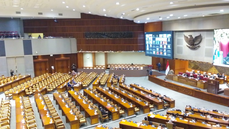 Surpres Revisi UU ITE Akhirnya Dibacakan di Sidang Paripurna DPR