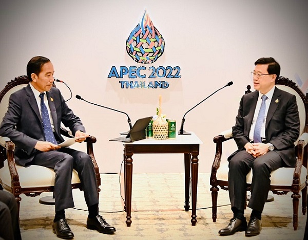 Jokowi Bertemu Chief Executive Hong Kong, Ini 3 Isu yang Dibahas 