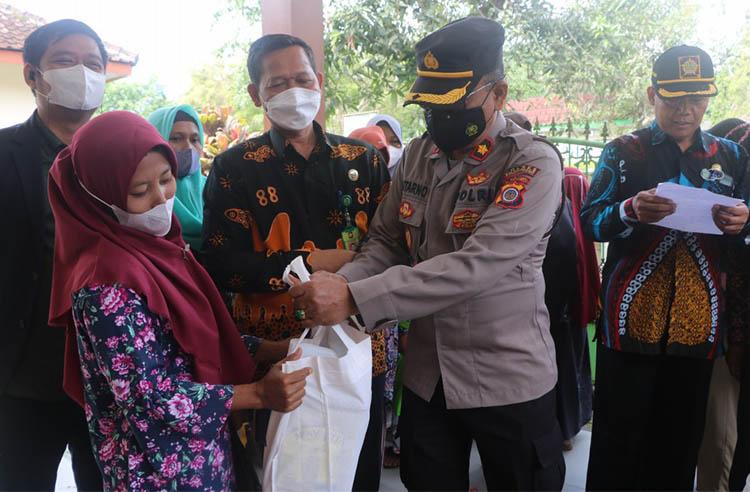 Kendalikan Inflasi, Pemkab Kulonprogo Gelar Operasi Pasar Sembako di 48 Lokasi