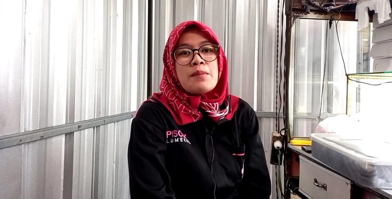 Jadi Korban PHK, Perempuan Ini Sukses Raih Omzet Rp90 Juta dari Jualan Piscok