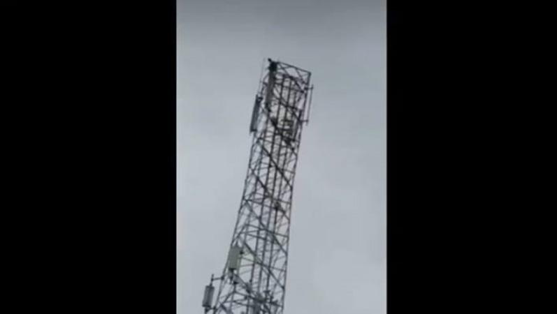 Depresi Orang Tua Meninggal dan Ditinggal Istri, Warga Cilacap Bunuh Diri Terjun dari Tower