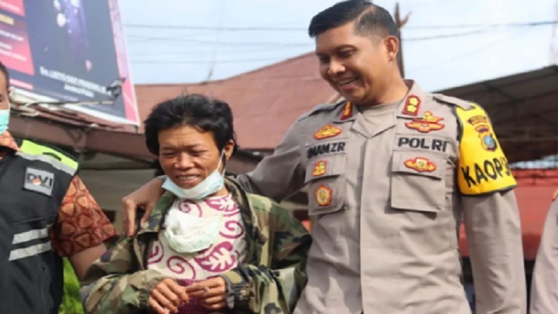 Sempat Menghilang, Nenek Viral Ditendang Pelajar di Tapsel Ditemukan, Begini Kondisinya