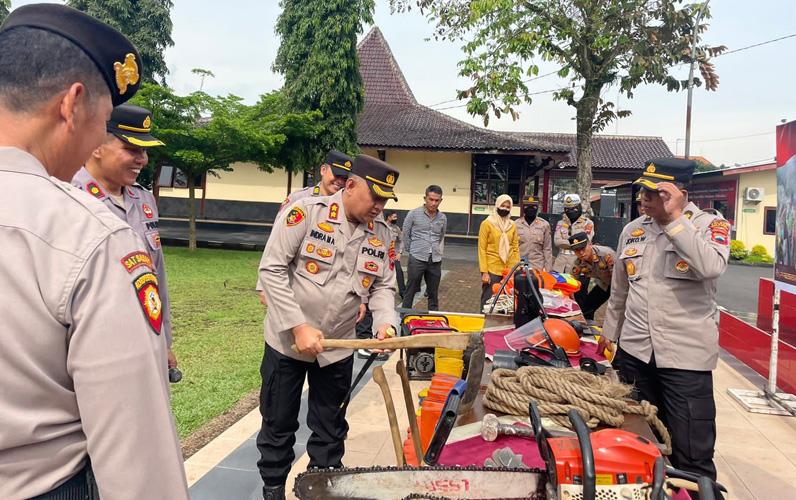 Curah Hujan Tinggi, Polres Salatiga Siaga Hadapi Bencana Alam