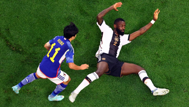 Antonio Rudiger Remehkan Pemain Jepang, Langsung Kena Karma Menyakitkan
