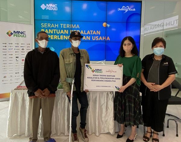 Terima Bantuan Usaha dari MNC Peduli, Jahidi: Bisa Bantu Usaha Cukur Rambut di Rumah