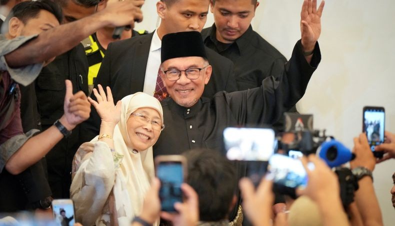 Hari Pertama Jadi PM Malaysia, Anwar Ibrahim Pimpin Rapat
