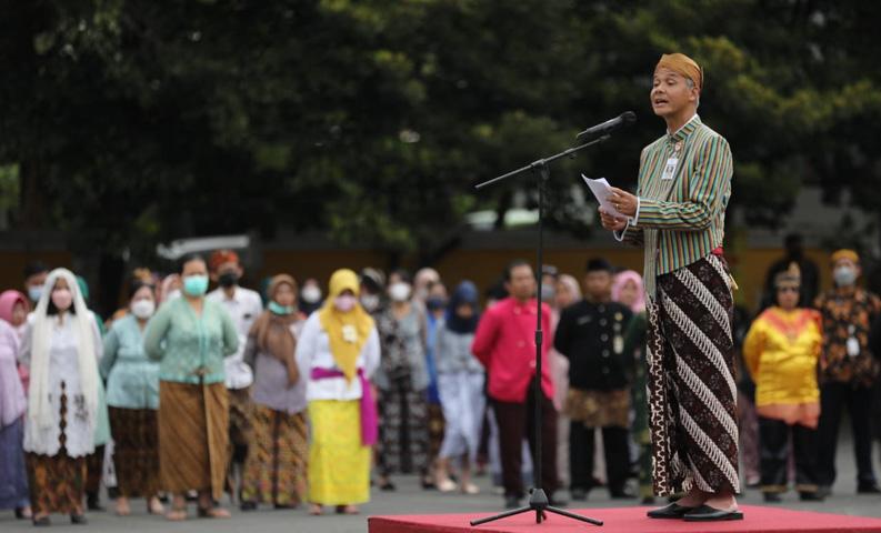 Bagaimana Cara Menyejahterakan Guru Honorer? Ini Jawaban Ganjar Pranowo