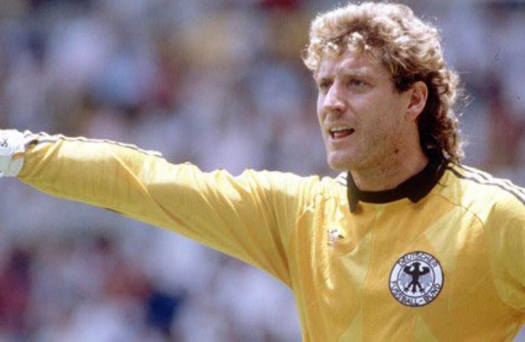 Kisah Harald Schumacher, Kiper Jerman yang Dibenci usai Adu Penalti Pertama di Piala Dunia