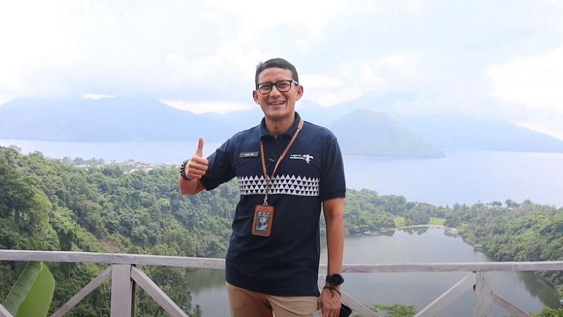 Kunjungi Malut, Menparekraf Sandiaga Uno Terpukau Danau Laguna dan Tinjau KEK Morotai