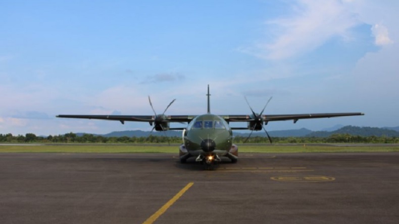 Pesawat TNI AU CN-295 Dikerahkan Cari Helikopter Polri yang Jatuh di Perairan Manggar