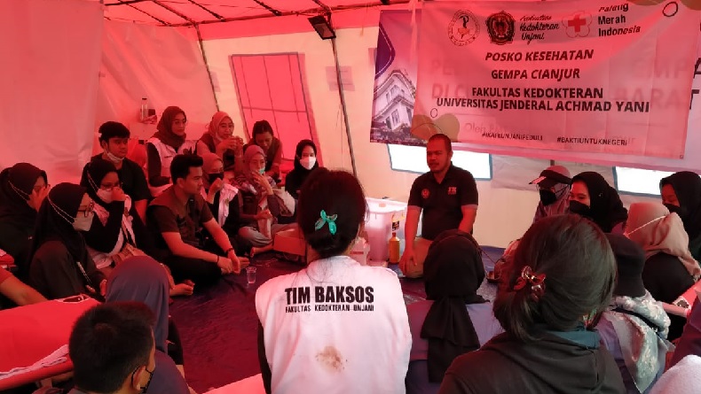 Fakultas Kedokteran Unjani Terjunkan Tenaga Medis Bantu Warga Korban Gempa Cianjur