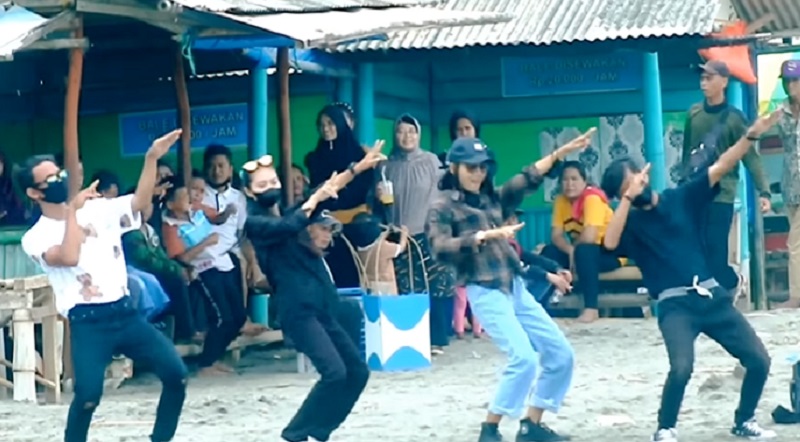 5 Berita Terpopuler: Alasan MUI Jember Fatwa Haram Joget Pargoy hingga China Berani Usir Kapal Perang AS 