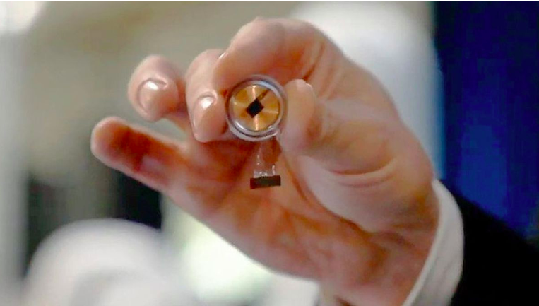 Elon Musk Umumkan Tanam Chip di Otak Manusia Terwujud 6 Bulan Lagi, Amankah?