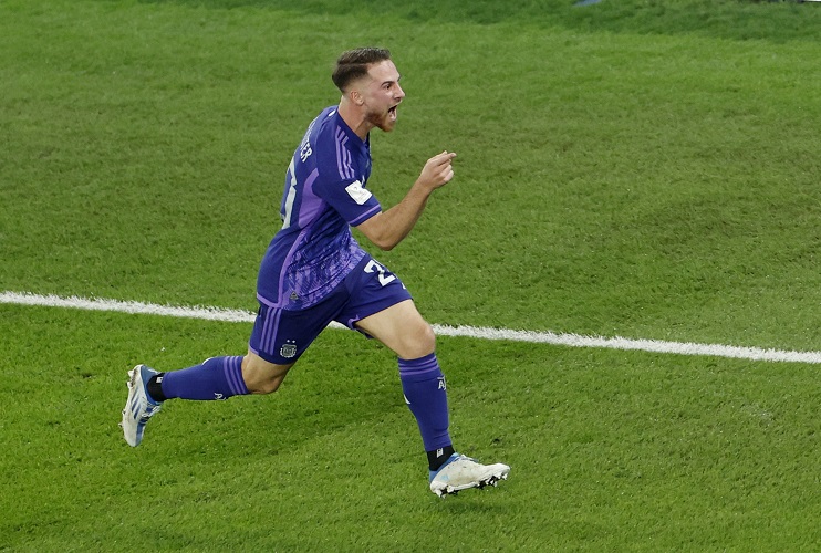 Alexis Mac Allister Diincar Juventus, Sang Juara Piala 2022 Beri Respons Cuek