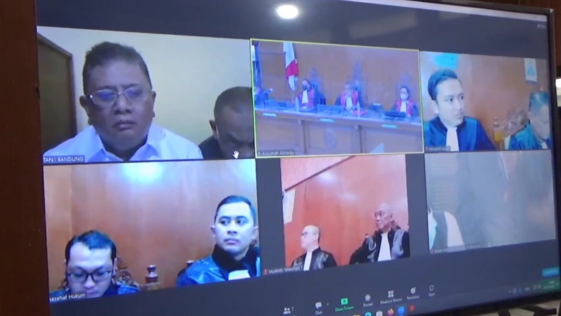 Eks Ketua DPRD Jabar Irfan Suryanegara Bacakan Pleidoi, Sebut Tuntutan Tidak Masuk Akal